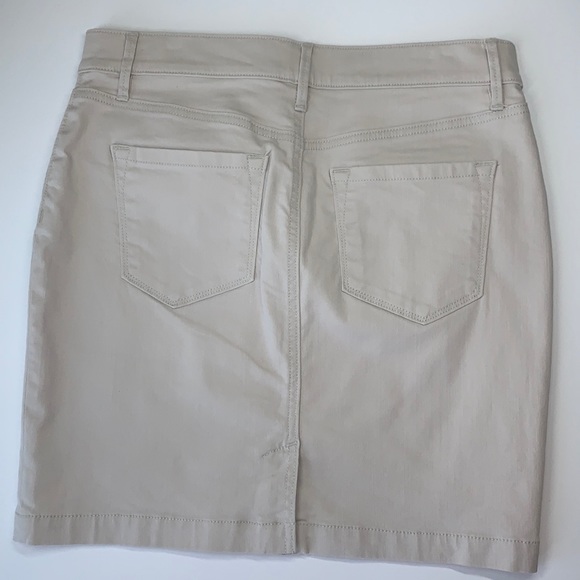 EUC Set of 3 Loft denim mini skirts  1-white distr 1- acid blue 1-khaki ALL sz 4 - Picture 4 of 16